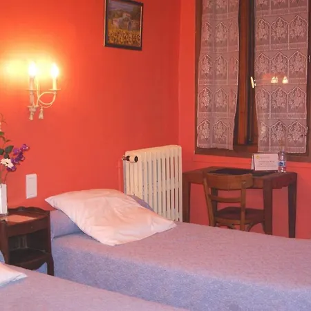 Hotel Innova Cardabella