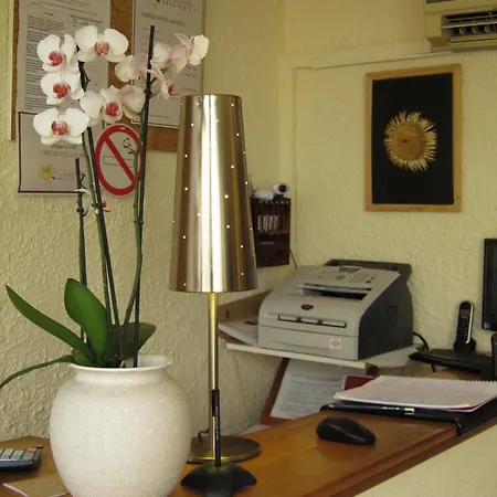 Hotel Innova Cardabella *